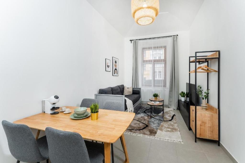 Nice Apartman In New Town Prague Praga Exterior foto
