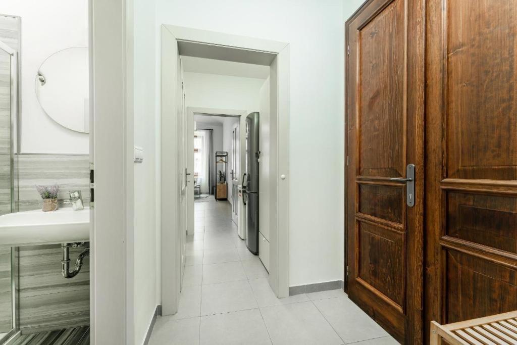Nice Apartman In New Town Prague Praga Exterior foto